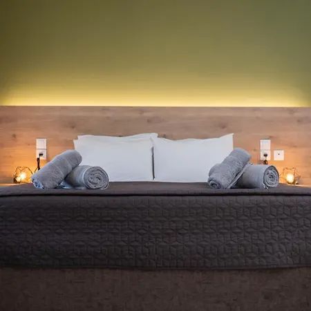 Aurora * كالامباكا